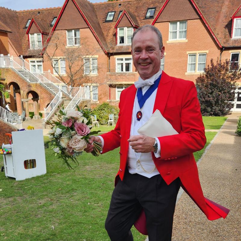 Toastmaster Simon Shirley